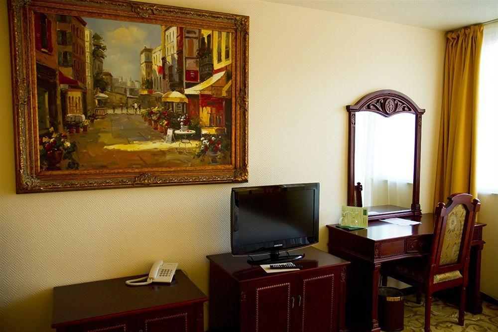 Hotel Bellevue Esztergom Extérieur photo