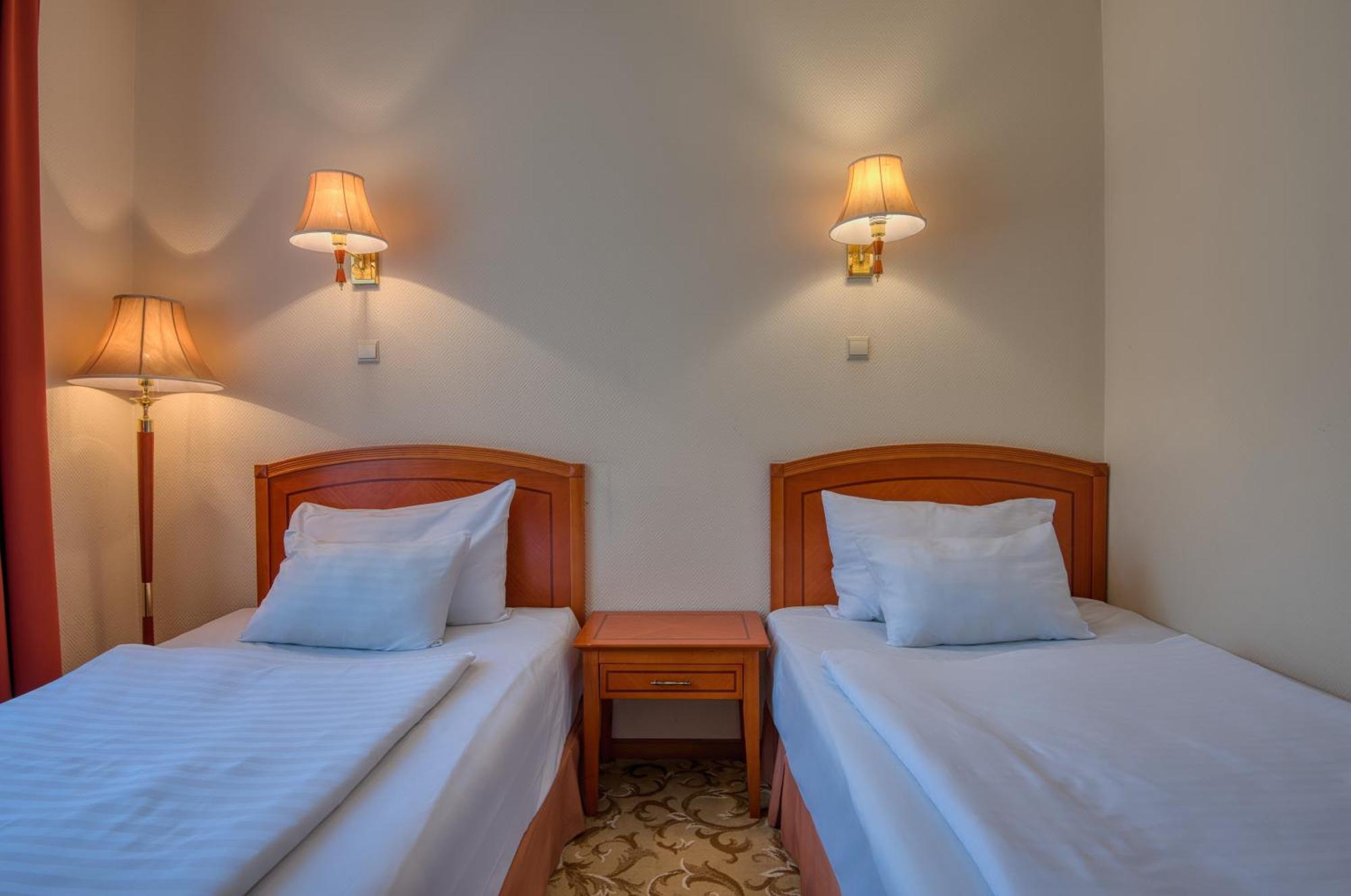 Hotel Bellevue Esztergom Chambre photo