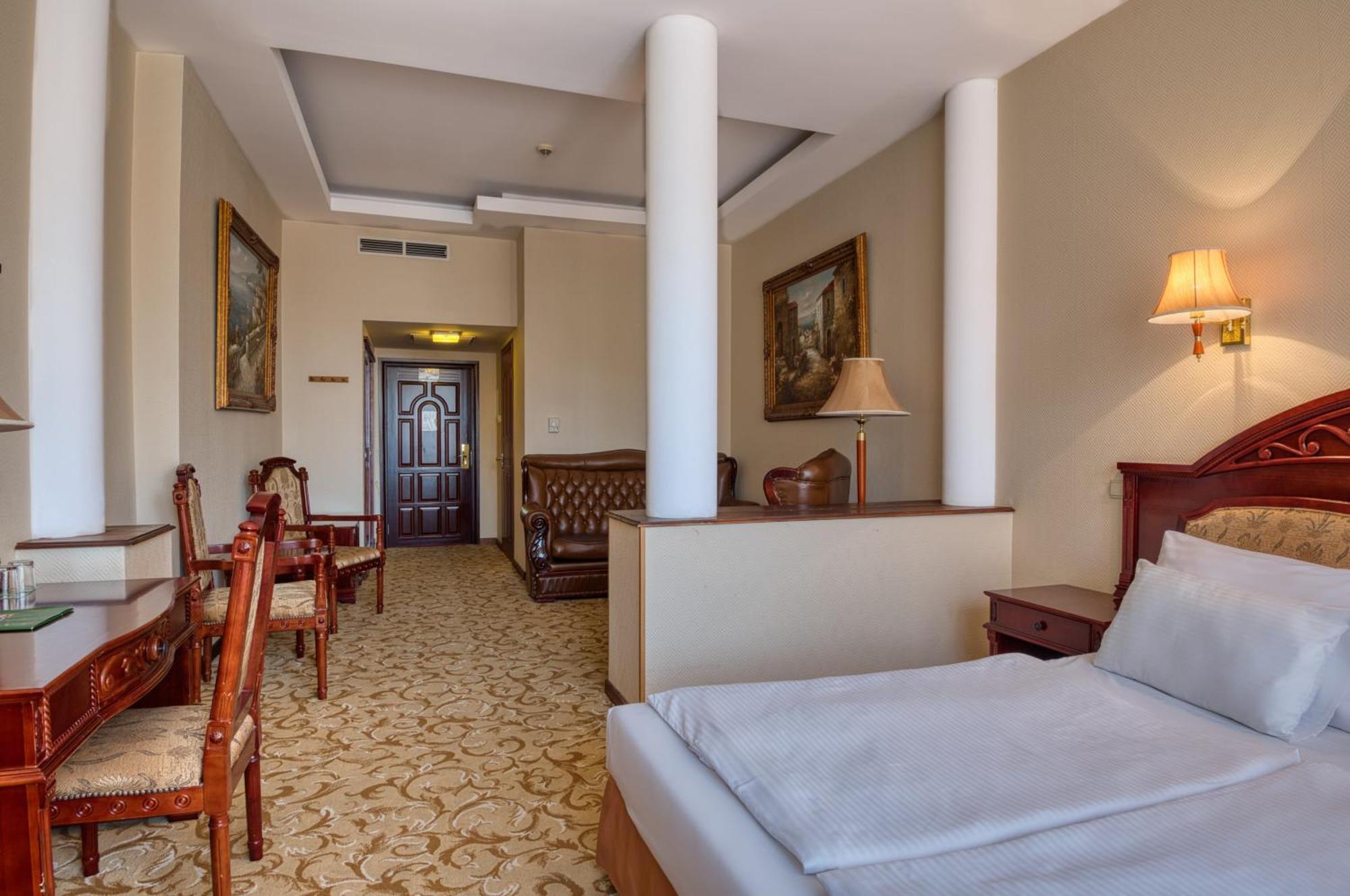 Hotel Bellevue Esztergom Chambre photo