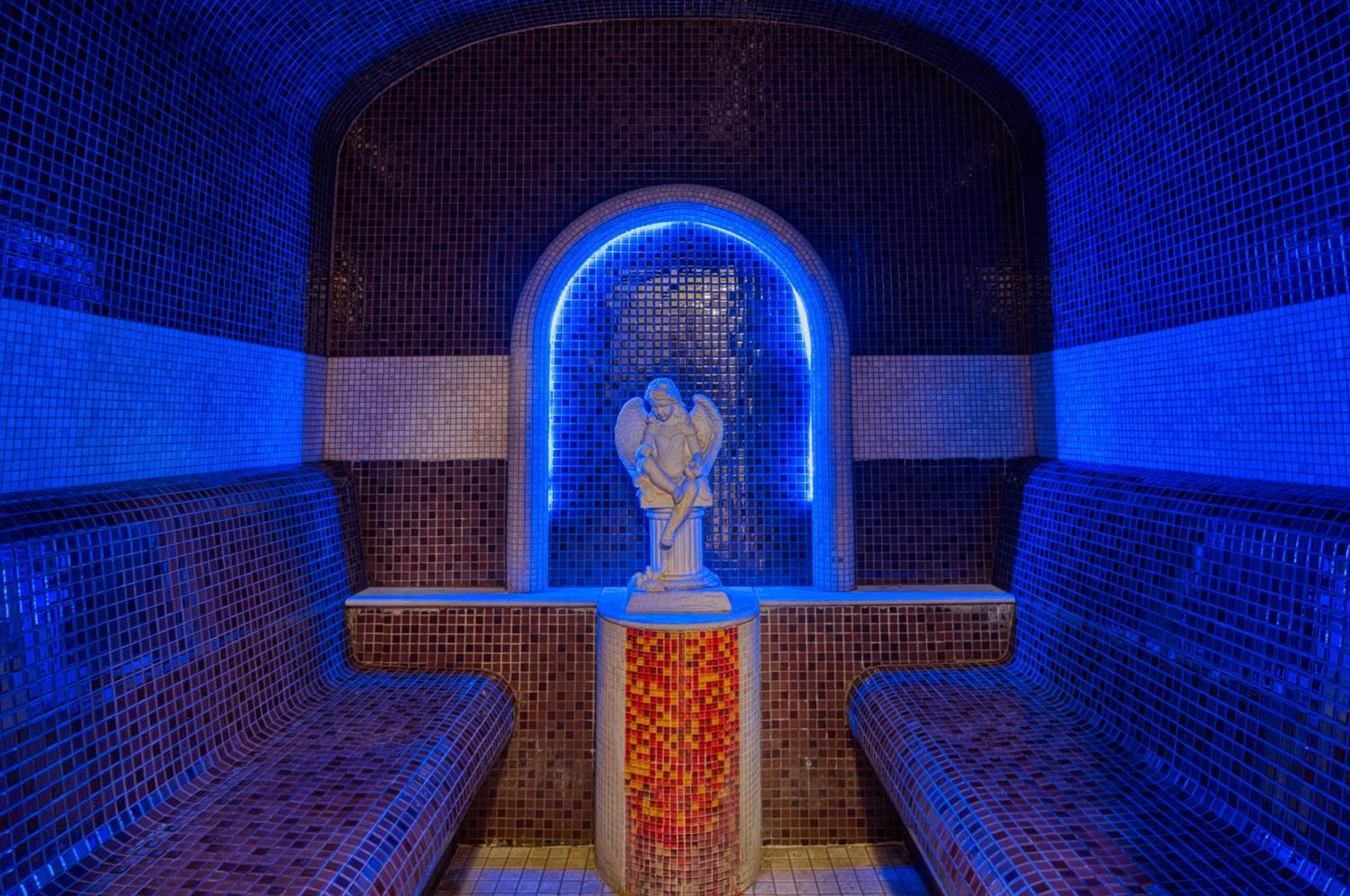 Hotel Bellevue Esztergom Extérieur photo