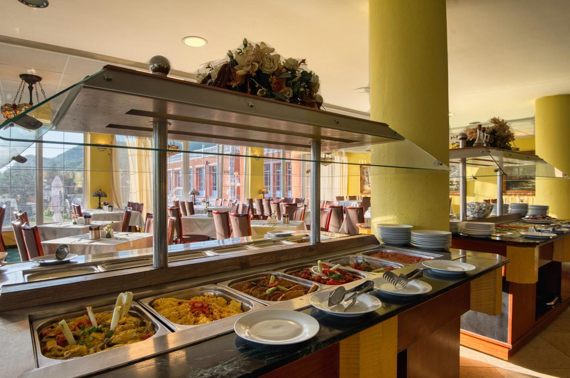 Hotel Bellevue Esztergom Extérieur photo